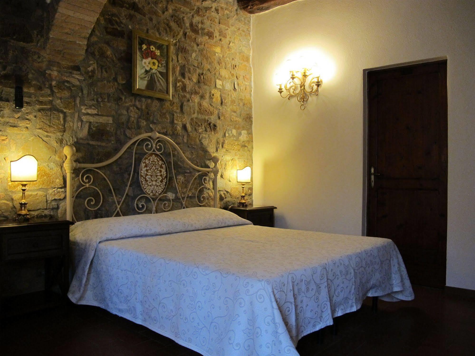 בארברינו די ואל ד'אלסה B&B Le Querciole Del Chianti מראה חיצוני תמונה