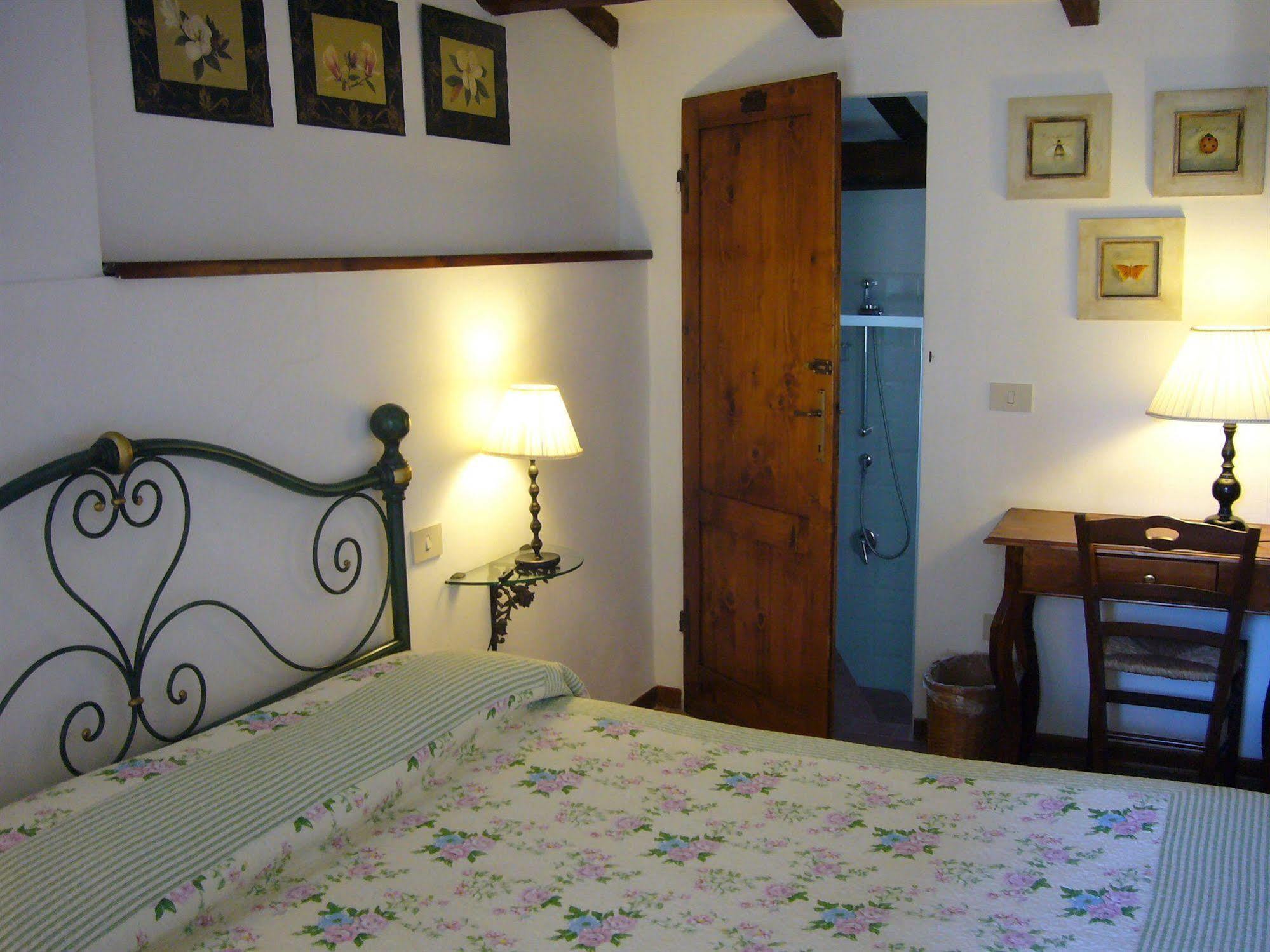 בארברינו די ואל ד'אלסה B&B Le Querciole Del Chianti מראה חיצוני תמונה