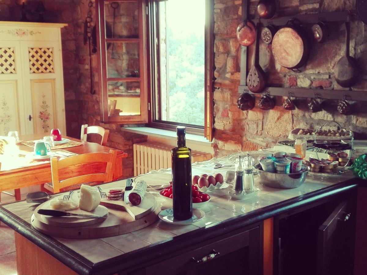 בארברינו די ואל ד'אלסה B&B Le Querciole Del Chianti מראה חיצוני תמונה